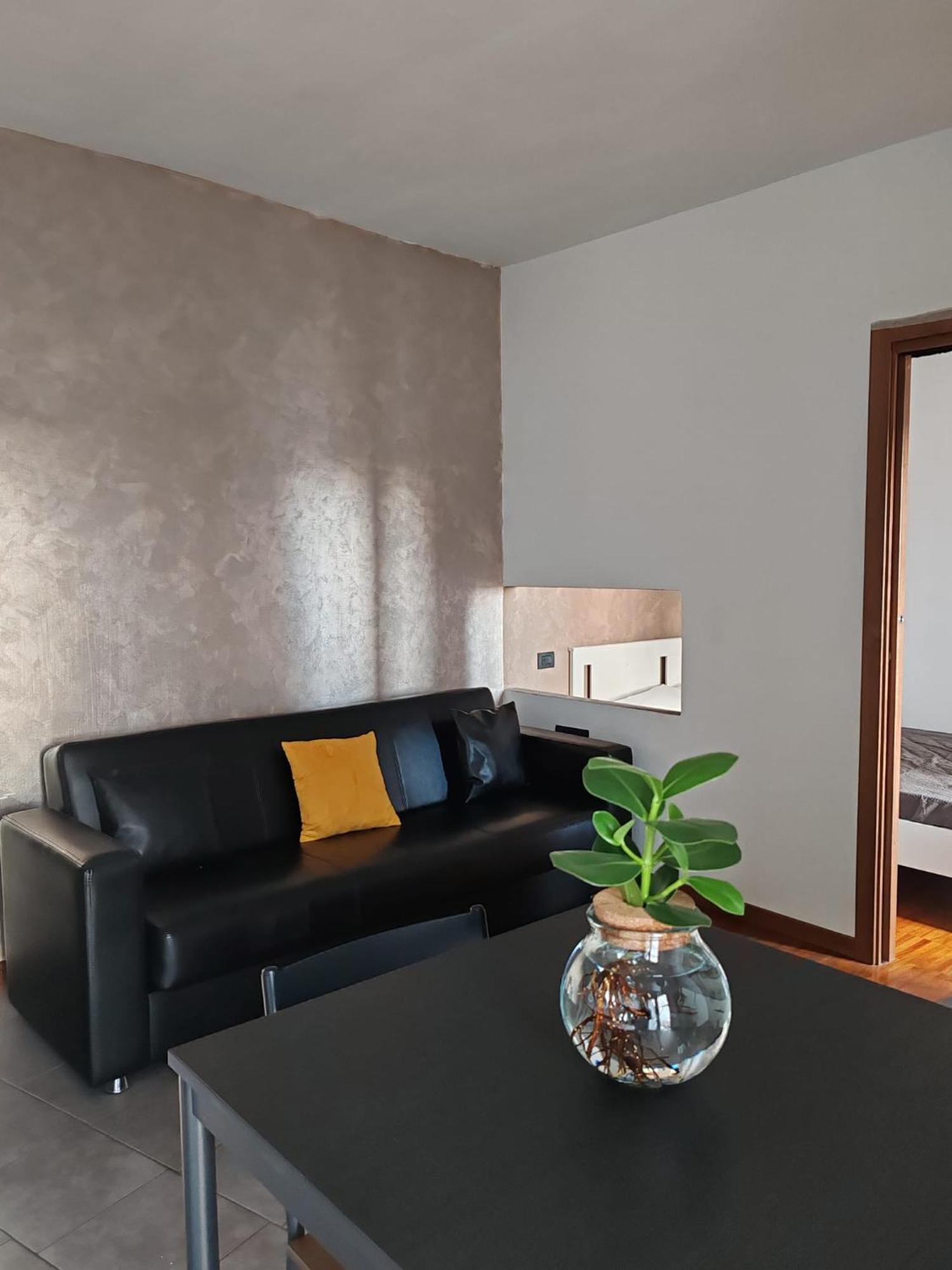 Terrazzo Di Bicocca Apartment M5 Niguarda M3 Zara Centrale & Garibaldi Station Милан Экстерьер фото
